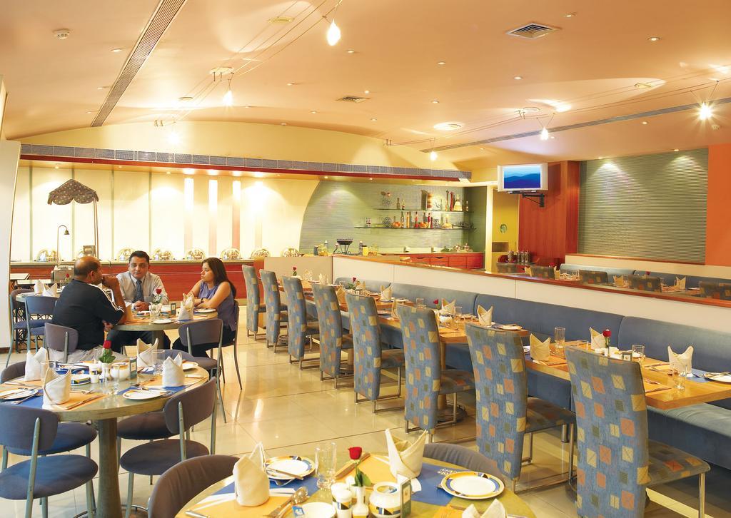 Sun-N-Sand Pune Restaurant billede